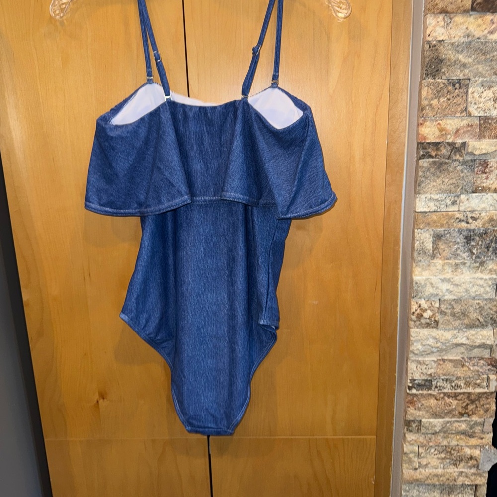 NWOT-Blue Ruffled Swimsuit - Picture 7 of 8